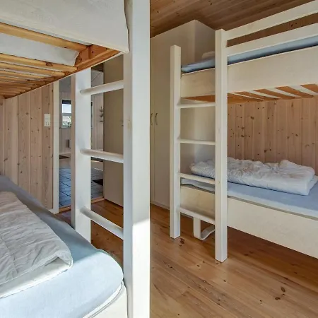 Holiday home Eilert - 250m From The Sea In Ne Jutland By Interhome